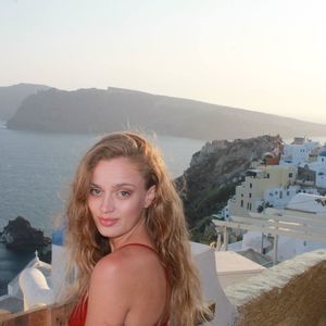 Meet your Posher, Victoria